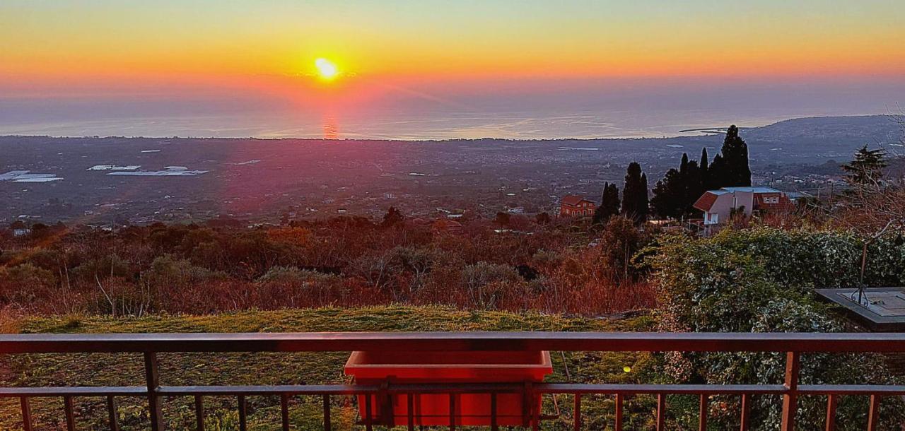 Villa Elena Mascali Eksteriør billede